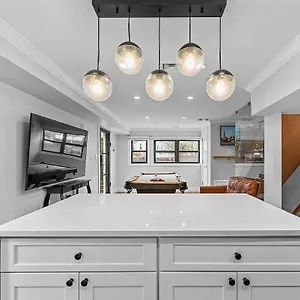 https://private-gated-sailor-moon-house-in-williamsburg-w-gym.us-newyorkcity.com