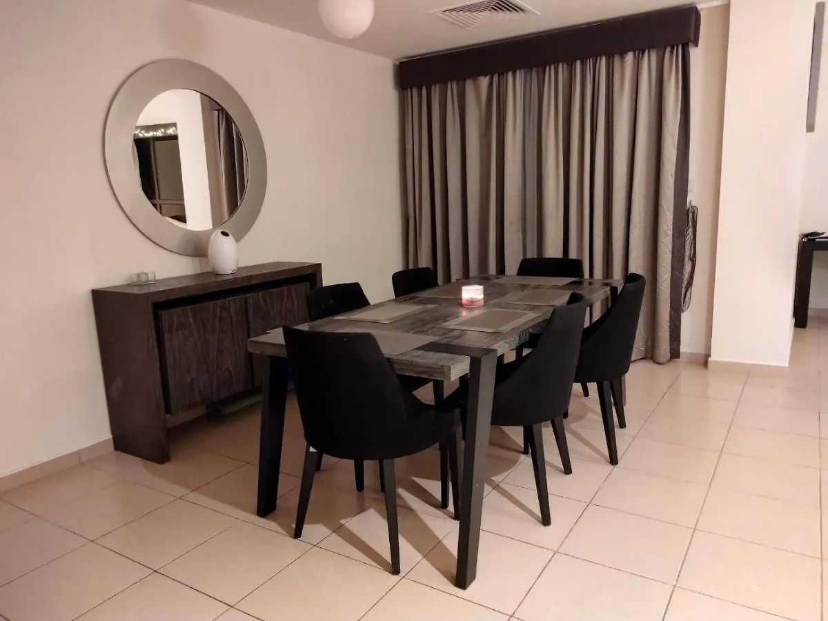 Lunar Cozy Hostel - Jbr Dubai United Arab Emirates