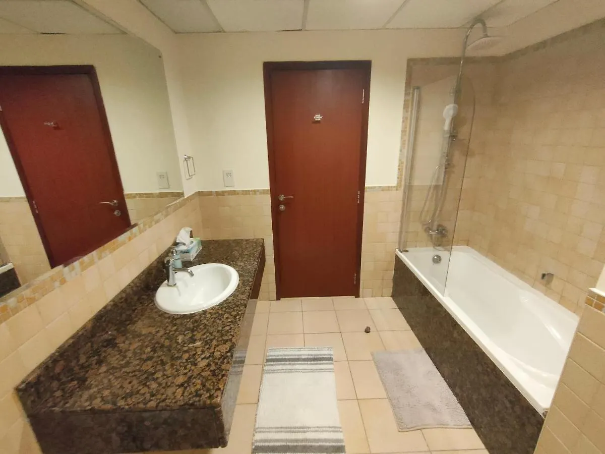 Lunar Cozy Hostel - Jbr Dubai 0*,