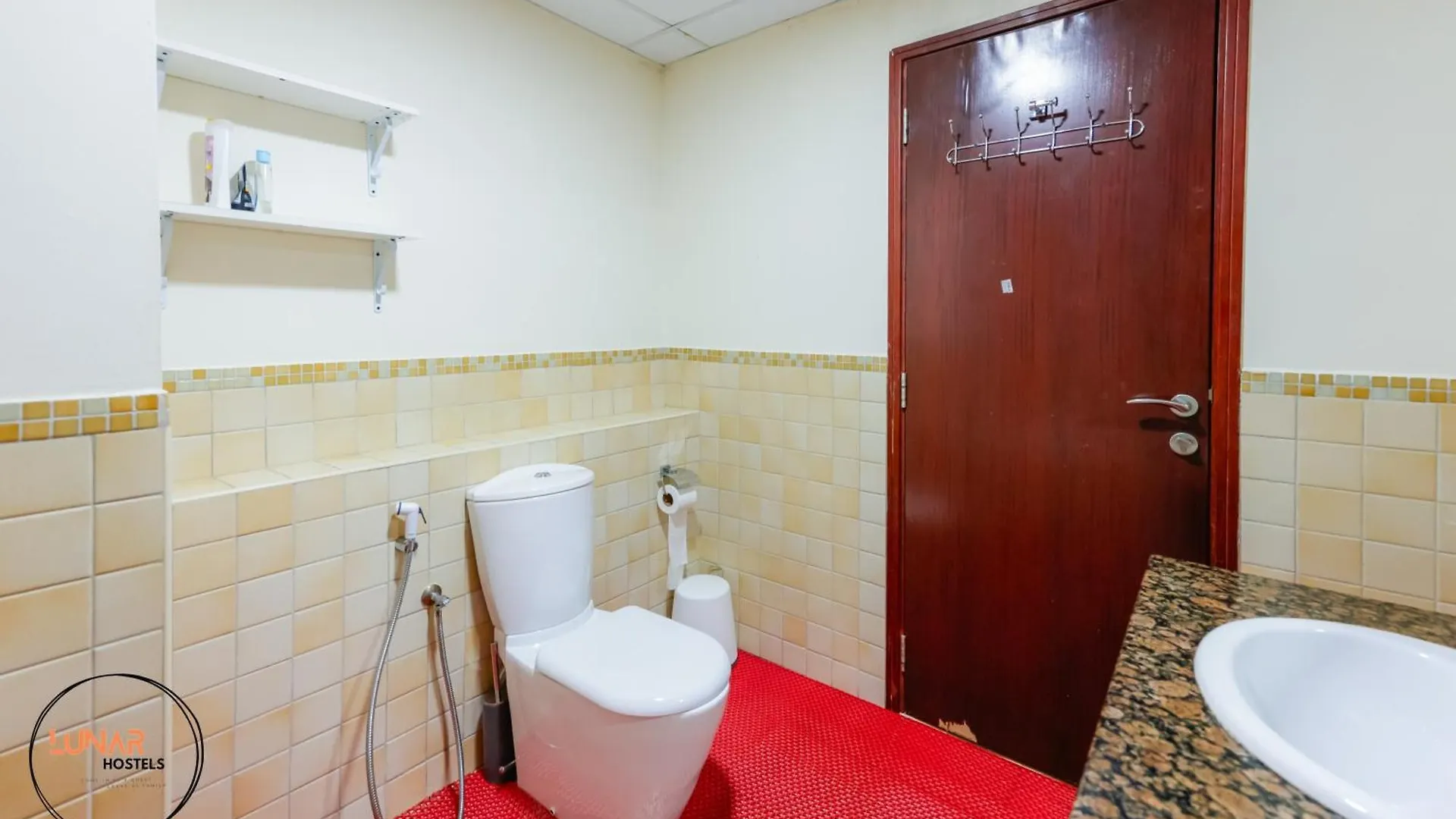 Apartment Lunar Cozy Hostel - Jbr Dubai