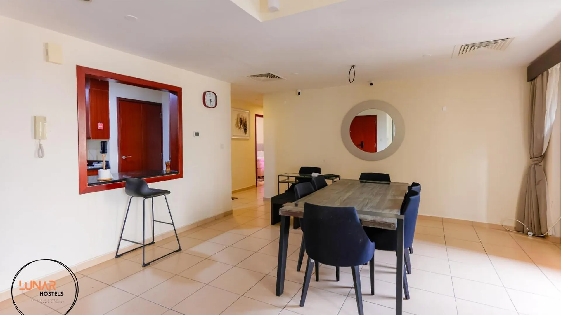 Lunar Cozy Hostel - Jbr Dubai 0*,